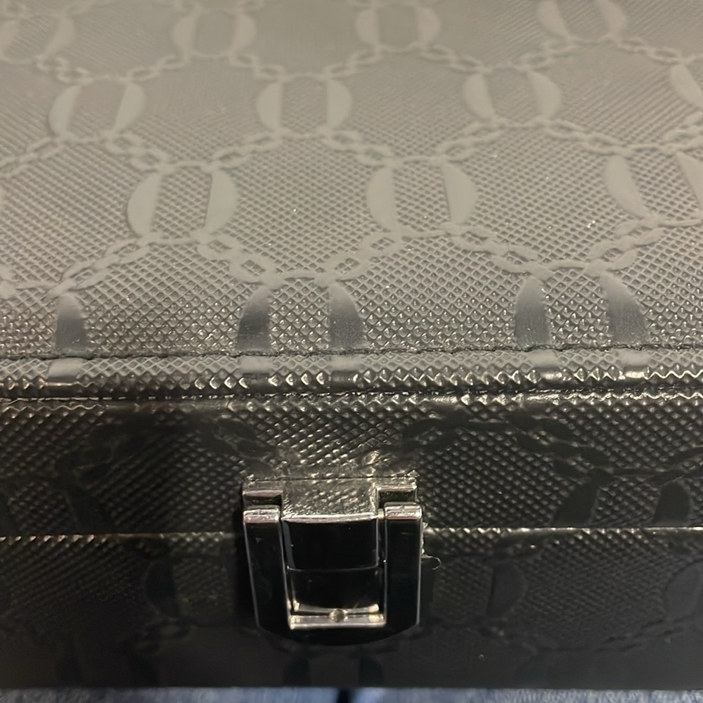 New Luxe faux leather luxury pink velvet interior compact jewelry box organizer - Picture 4 of 5